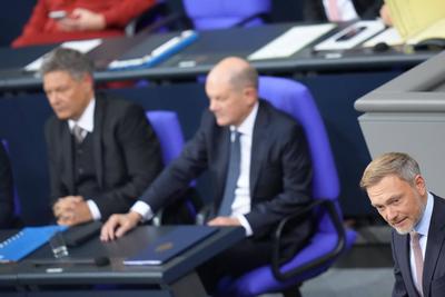 Bundeskanzler stellt die Vertrauensfrage im Deutschen Bundestag-stock-photo