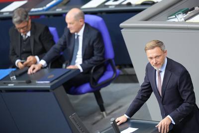 Bundeskanzler stellt die Vertrauensfrage im Deutschen Bundestag-stock-photo