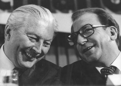 Lothar Spaeth, CDU, der Ministerpraesident von Baden-Wuerttemberg mit Kurt Georg Kiesinger im Oktober 1979, Stuttgart D-stock-foto