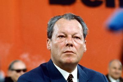 Bildnummer: 51916558  Datum: 24.01.1973  Copyright: imago/Sven SimonBundeskanzler Willy Brandt (GER/SPD) , Personen , Skepsis; , Politik, Politiker; , quer, Kbdia, Portr?t, Deutschland,  , People o0 1973, Bundesregierung, Bundespolitik o0 himself; Aufnahmedatum gesch?tzt-stock-foto