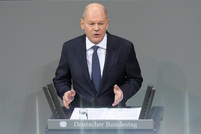 Bundeskanzler stellt die Vertrauensfrage im Deutschen Bundestag-stock-photo