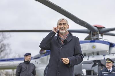 Pr?sentation neuer Polizeihubschrauber-stock-foto