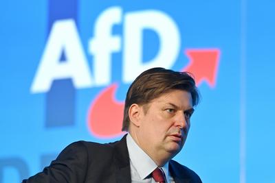 Maximilian KRAH vor Logo, Einzelbild,angeschnittenes Einzelmotiv,Portraet,Portrait,Portr?t.14.Bundesparteitag der AfD Al-stock-foto