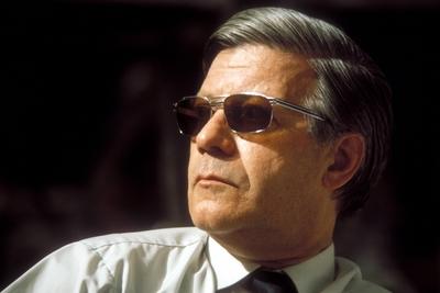 Bildnummer: 52749565  Datum: 19.05.1978  Copyright: imago/Sven SimonBundeskanzler Helmut Schmidt (Deutschland/SPD) mit Sonnenbrille, Personen , Highlight; 1978, BRD, Politik; , quer, Kbdia, Portr?t, Randbild, People; Aufnahmedatum gesch?tztBildnummer 52749565 Date 19 05 1978 Copyright Imago Sven Simon Federal Chancellor Helmut Schmidt Germany SPD with Sunglasses People Highlight 1978 GERMANY politics horizontal Kbdia Portrait Edge image Celebrities date estimated-stock-foto