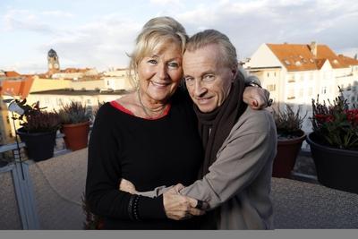 Christian Anders mit Ehefrau Birgit Diehn (62) am Sonntag (16.02.2014) in Berlin .-stock-foto
