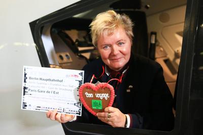 Neue Direktverbindung Berlin-Paris mit dem ICE-stock-foto