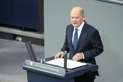 Bundeskanzler stellt die Vertrauensfrage im Deutschen Bundestag-stock-photo