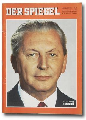 Feature / Symbol: Der Spiegel 01/12 teu Deutschland Deutsch Deutsches Deutsche Zeitschrift Magazin Nachrichtenmagazin M-stock-foto