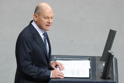 Bundeskanzler stellt die Vertrauensfrage im Deutschen Bundestag-stock-photo