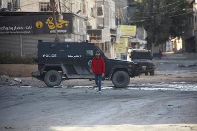 Palestinian Authority (PA) security forces patrol Jenin in the Israel-occupied West Bank-stock-foto