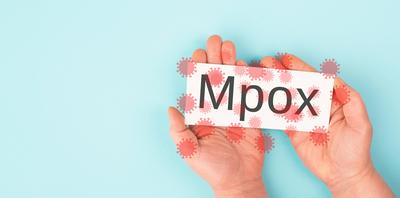 Mpox, hands with monkeypox rash, outbreak of the MPXV virus, infectious disease spreading - Bildmontage Mpox, hands with-stock-foto