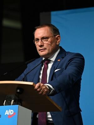 Tino Chrupalla beim Landesparteitag der Alternative f?r Deutschland (AfD) in der Messehalle. L?bau, 30.11.2024 Sachsen G-stock-foto