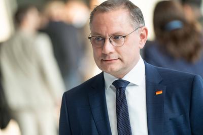 Statement im Deutschen Bundestag - Tino Chrupalla, Parteivorsitzender AfD;Statement im Deutschen Bundestag - Tino Chrupa-stock-foto