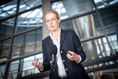 Deutscher Bundestag am Tag der Vertrauensfrage im Dezember 2024 ?-stock-foto