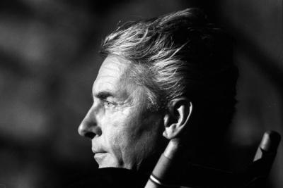 Dirigent Herbert von Karajan AUT als Regisseur w?hrend der Dreharbeiten zum Film Carmen-stock-foto