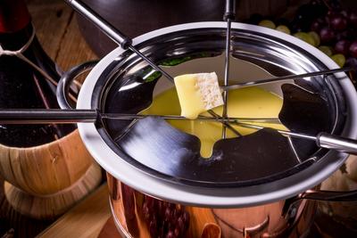 fruit fondue fruit fondue Copyright: xZoonar.com/DariusxDzinnikx 9711095-stock-foto