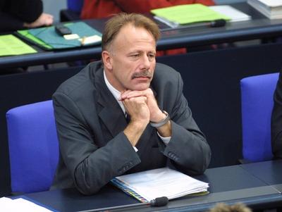 Bundesumweltminister Juergen Trittin Gruene Bundestag Berlin 16 11 2001 Berlin Deutschland PUBL-stock-foto