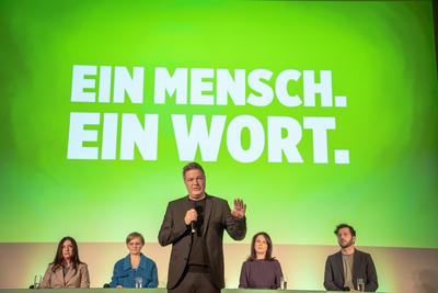 Vorstellung Entwurf Wahlprogramm B?ndnis 90/Die Gr?nen zur Bundestagswahl 2025 --stock-foto