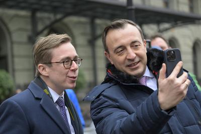 GER, Berlin, GER, Berlin, Pressekonferenz zur Vorstellung des gemeinsamen Wahlprogramms von CDU und CSU in Berlin, 17.12.24-stock-foto
