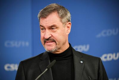 Berlin - Pressekonferenz zur Vorstellung des gemeinsamen Wahlprogramms von CDU und CSU-stock-foto