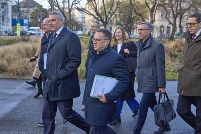 Koalitionsgespr?che ?VP, SP?,  NEOS-stock-foto