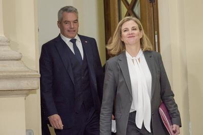 Koalitionsgespr?che ?VP, SP?,  NEOS-stock-foto