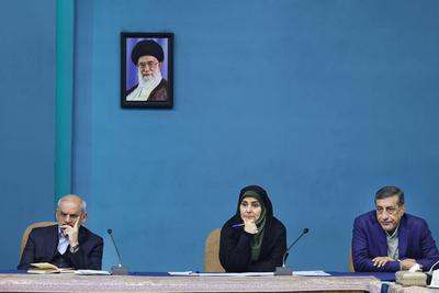 Iranian President Masoud Pezeshkian attends a meeting on housing for the Iranian armed forces-stock-foto