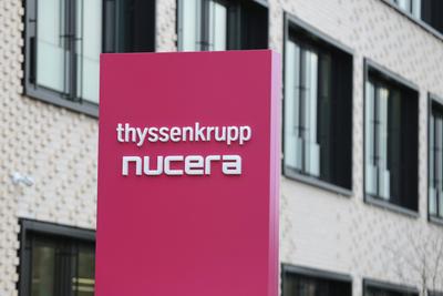 17.12. 2024 Dortmund, Bilanzpressekonferenz von thyssenkrupp nucera im neuen Geb?ude an der Stadtkrone Ost. *** 17 12 20-stock-foto