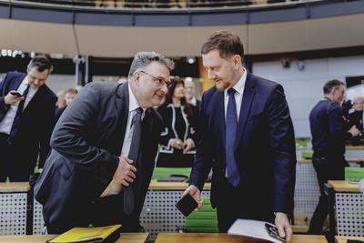 Wahl des Ministerpraesidenten im Saechsischen Landtag-stock-foto