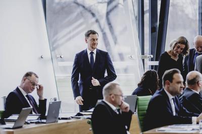 Wahl des Ministerpraesidenten im Saechsischen Landtag-stock-foto