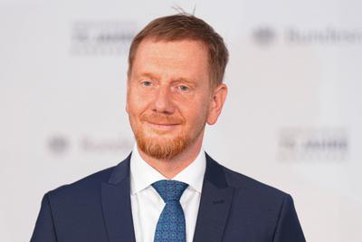 Festakt 75 Jahre Bundesrat in Bonn Michael Kretschmer im Portrait beim Festakt zu 75 Jahre Bundesrat im alten Bonner Ple-stock-foto