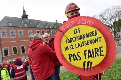 Walloon Public Service Unions Demonstrate-stock-foto