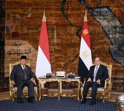 Egyptian President Abdel Fattah El-Sisi receives Indonesian President Prabowo Subianto-stock-foto