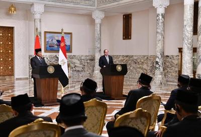 Egyptian President Abdel Fattah El-Sisi receives Indonesian President Prabowo Subianto-stock-foto