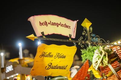 590. Dresdner Striezelmarkt-stock-photo