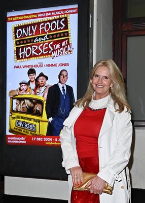 NORESTRICTIONS-stock-foto