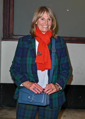 NORESTRICTIONS-stock-foto