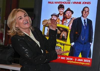 NORESTRICTIONS-stock-foto