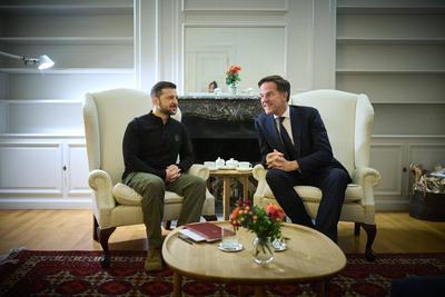 Praesident Wolodymyr Selenskyj  am 18.12.2024 in Bruessel-stock-photo