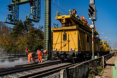 Arbeiten an der Oberleitung-stock-foto