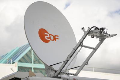 Augsburg, Swabia, Bavaria, Germany - October 12, 2024: Logo of the ZDF public broadcaster on satellite dish. Symbol for-stock-foto