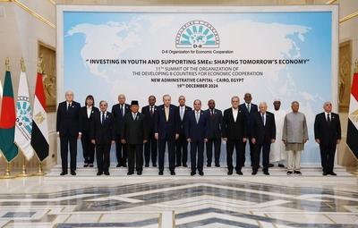Turkish President Recep Tayyip Erdogan attends the 11th D8 Summit in the New Administrative Capital, Egypt-stock-foto