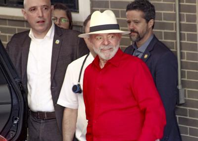 President Lula returned to the Syrian-Lebanese hospital for tests-stock-foto