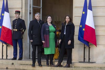 Talks with political leaders to form a new government-stock-photo