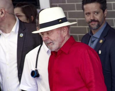 President Lula returned to the Syrian-Lebanese hospital for tests-stock-foto