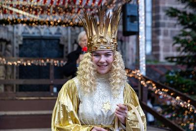 N?rnberger Christkind auf Christkindlesmarkt, N?rnberg, 19.12.2024-stock-foto