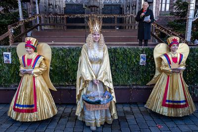 N?rnberger Christkind auf Christkindlesmarkt, N?rnberg, 19.12.2024-stock-foto