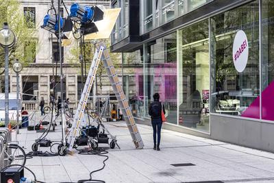 Film-Crew bei der Arbeit. Betreten verboten. // 03.05.2021. Europa, Deutschland, Baden-W?rttemberg, Stuttgart. *** Film-stock-foto