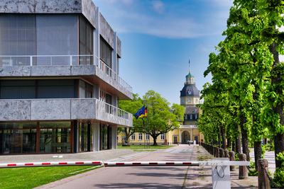 Bundesverfassungsgericht Karlsruhe im Schlosspark Bundesverfassungsgericht Karlsruhe im Schlosspark Copyright: xZoonar.c-stock-photo