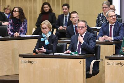 Berlin, Deutschland, 20.12.2024: Bundesrat: 1050. Sitzung des Bundesrates: Die neue Th?ringer Regierung hat ihren ersten-stock-photo